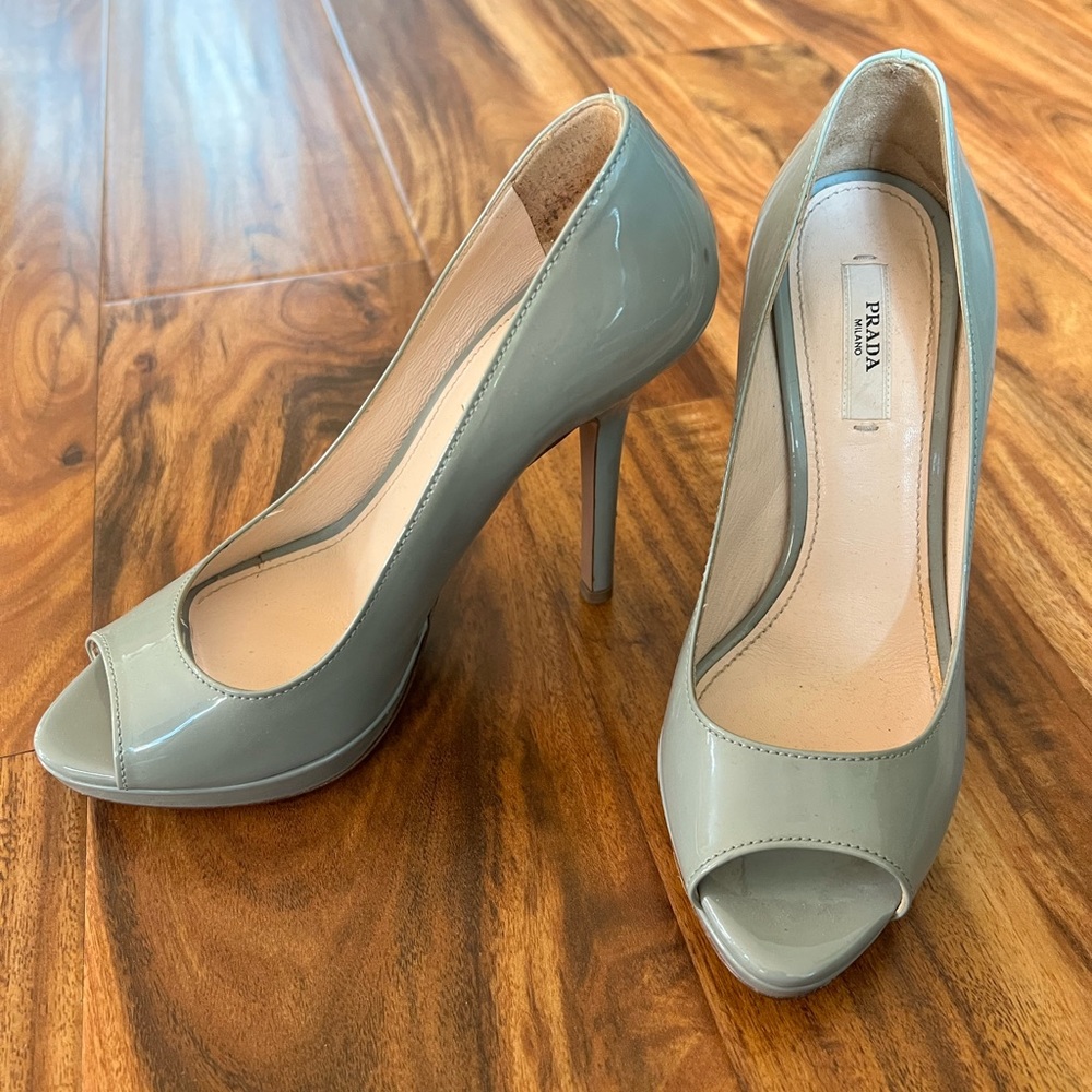 EUC Prada Peep Toe Pump